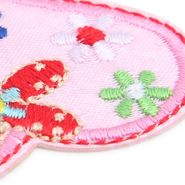 BA1043 Термоаппликация 'Сердце в цветочек', 5*4,5см